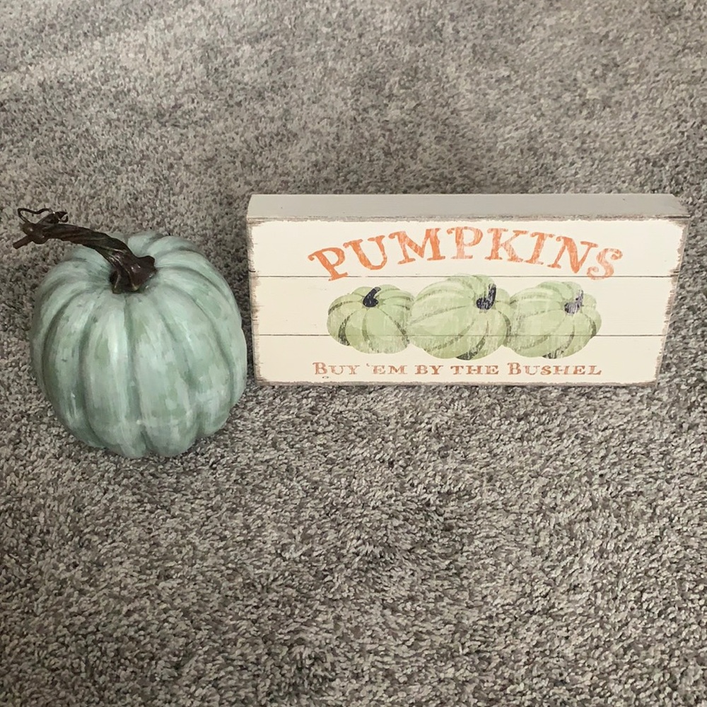 Wooden Pumpkin Box Sign and Pumpkin Decor Set